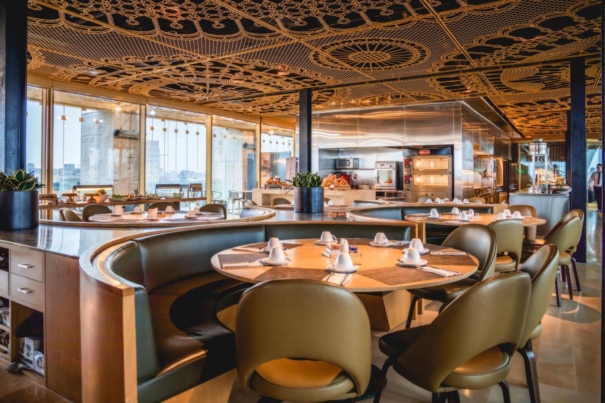 ハーバート サミュエル ホテル エルサレム エクステリア 写真 The interior of the restaurant
