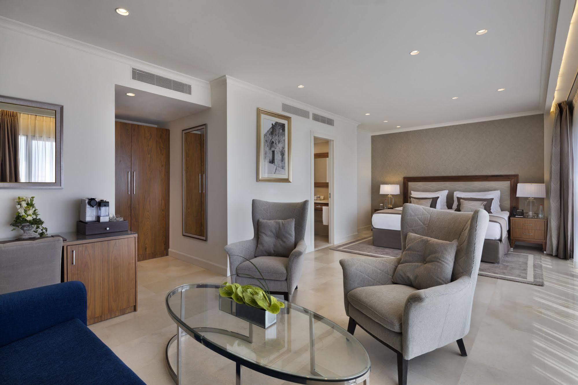 ハーバート サミュエル ホテル エルサレム エクステリア 写真 A suite at the hotel